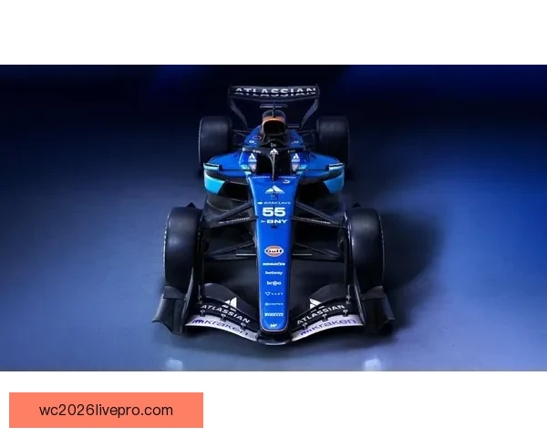 F1最新赛季焦点回顾各车队表现与未来争冠格局解析
